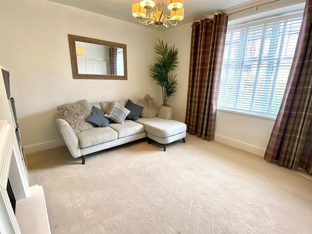 Stocks bank road 93 sitting room 2.jpg