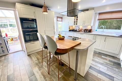 8 Bronte Grove, Mirfield, WF14 9NU