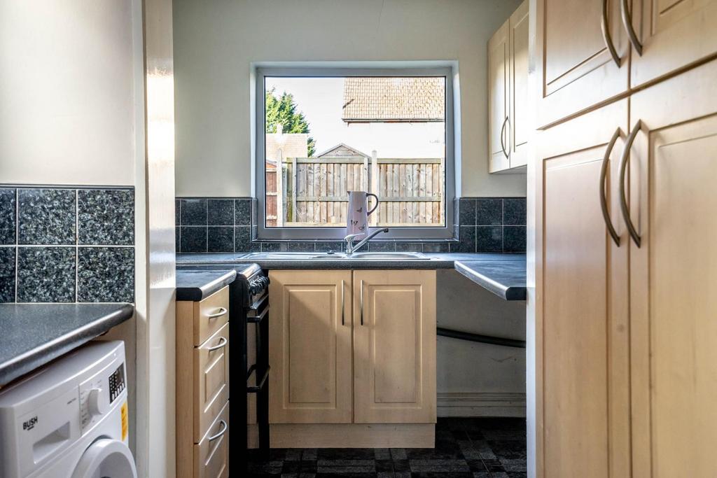 Barkston Avenue, York 2 bed semidetached house for sale £200,000