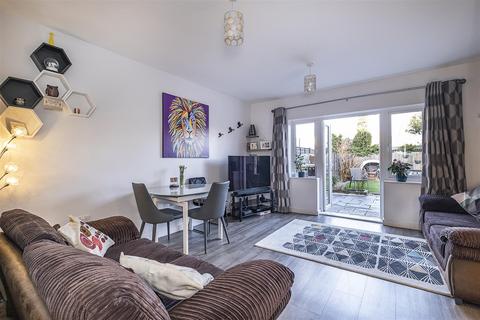 36 Winter Close, Epsom, KT17 1AH