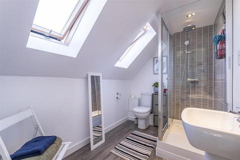36 Winter Close, Epsom, KT17 1AH
