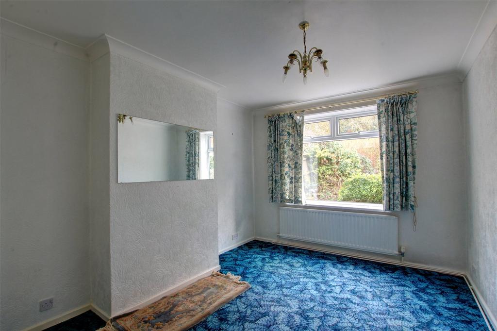 Birch Crescent, Burnopfield... 3 bed semidetached house £130,000