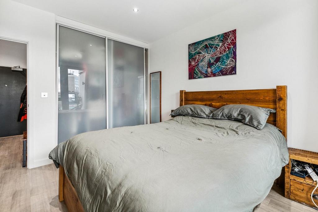 Bedroom (2).jpg