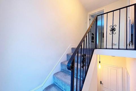 10 Beech House Road, Hemingfield, Barnsley, S73 0PF