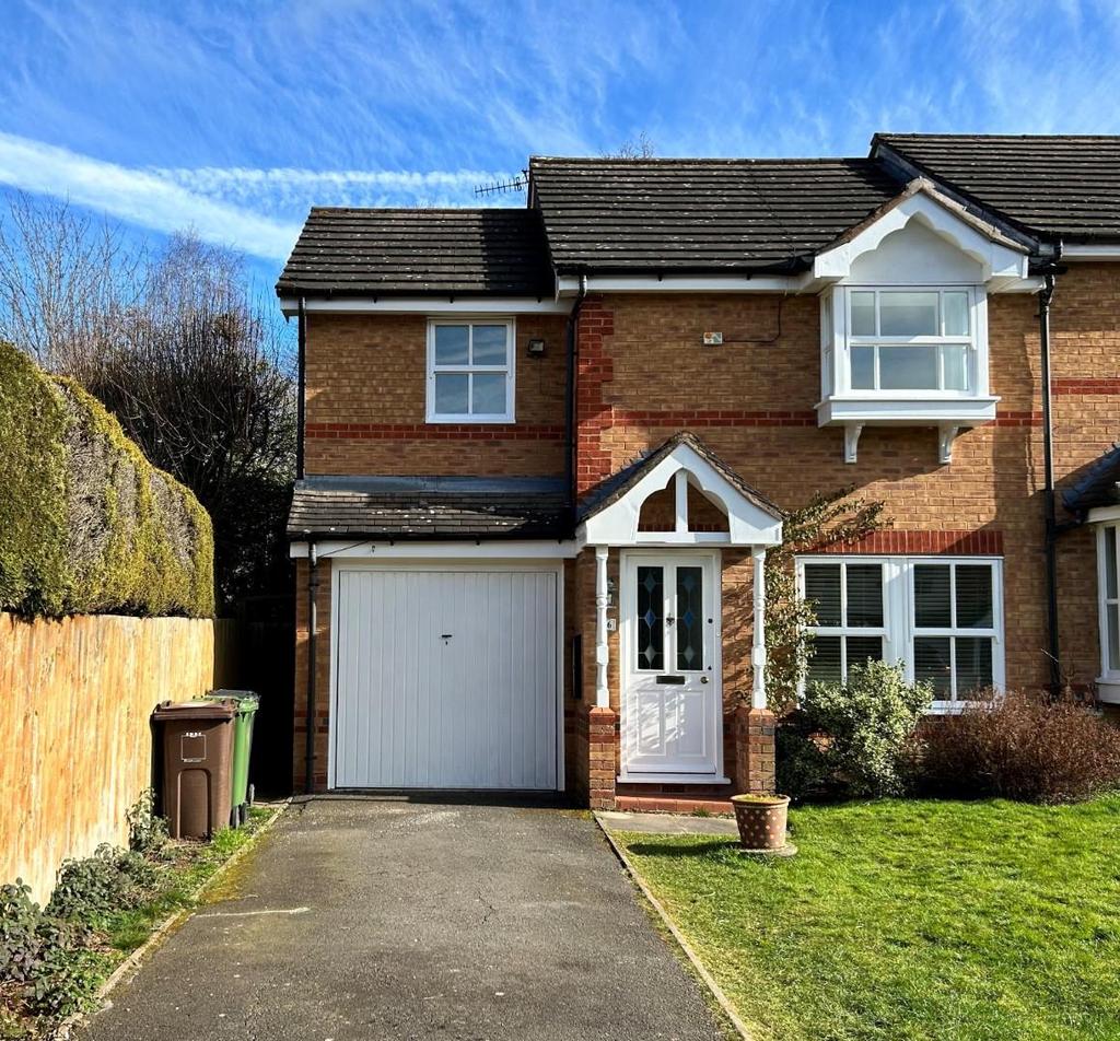 Chelthorn Way, Solihull 3 bed house £1,400 pcm (£323 pw)