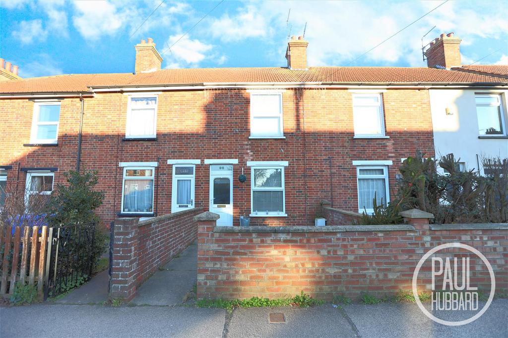 Somerton Avenue, Lowestoft, NR32 2 bed terraced house £150,000