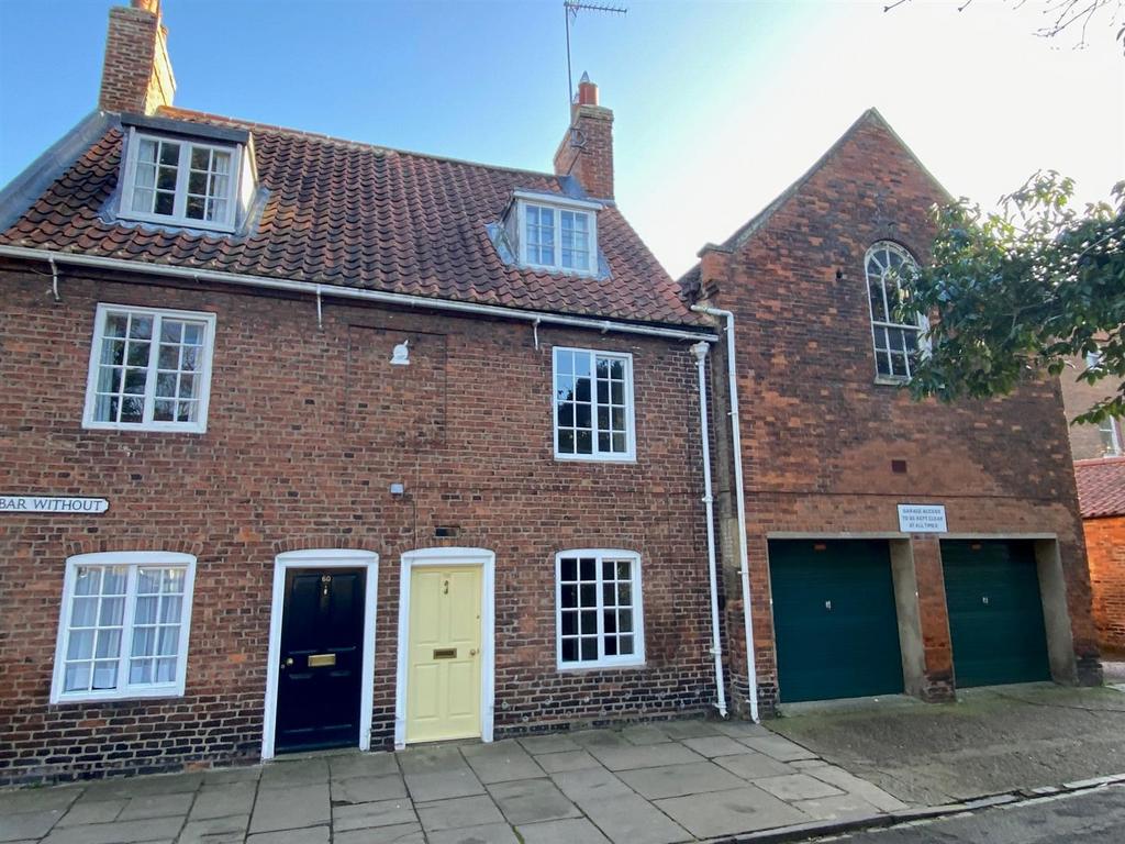 North Bar Without, Beverley, East... 2 bed cottage £795 pcm (£183 pw)