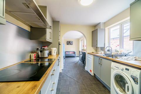 6 bedroom terraced house for sale - Clarence Street, York