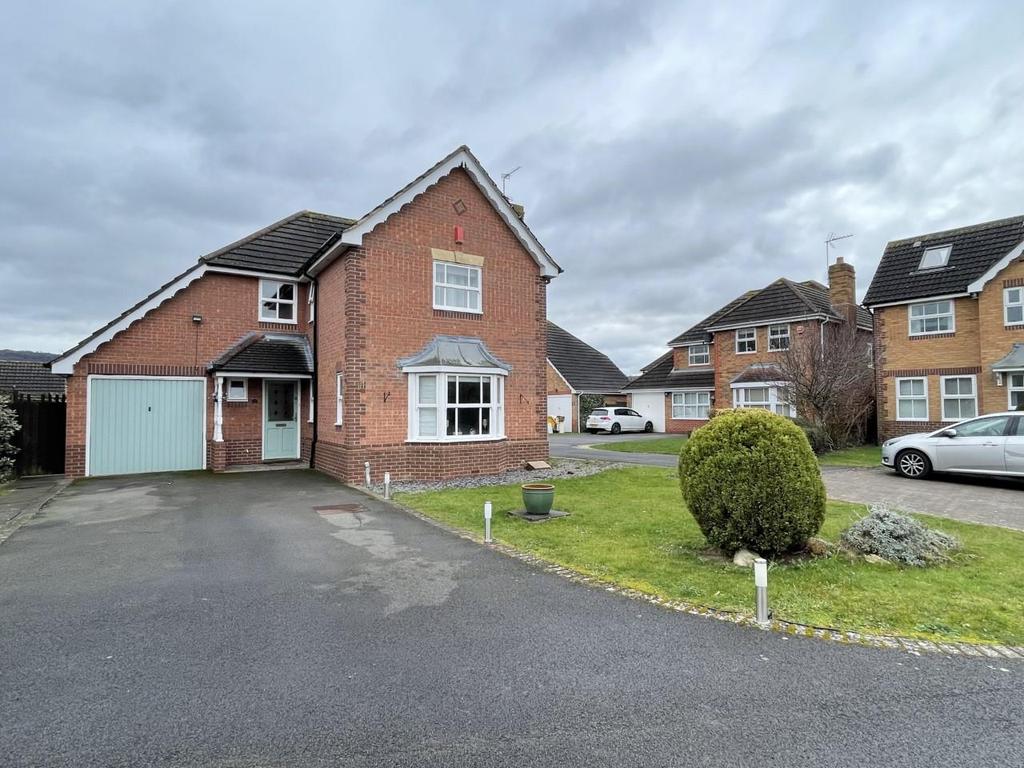 Angelica Way, Abbeymead, Gloucester 4 bed detached house £500,000