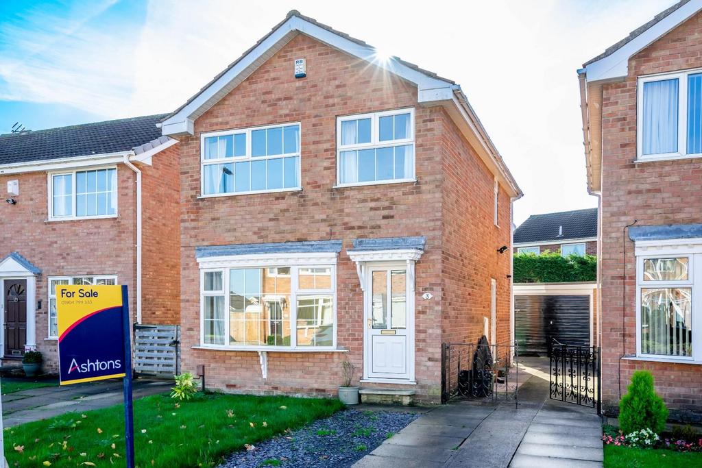 The Gallops, York 3 bed detached house £290,000
