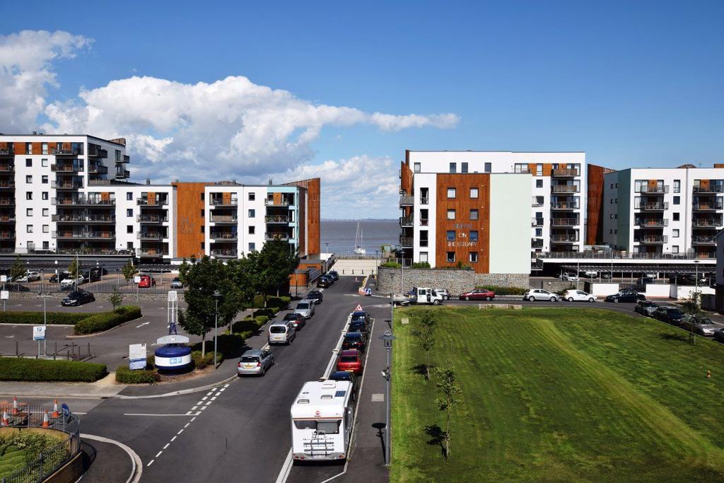 Newfoundland Way, Portishead 2 bed flat £1,225 pcm (£283 pw)
