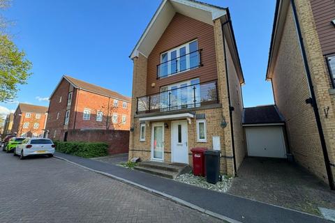 undefined, Edgeworth Close, Slough