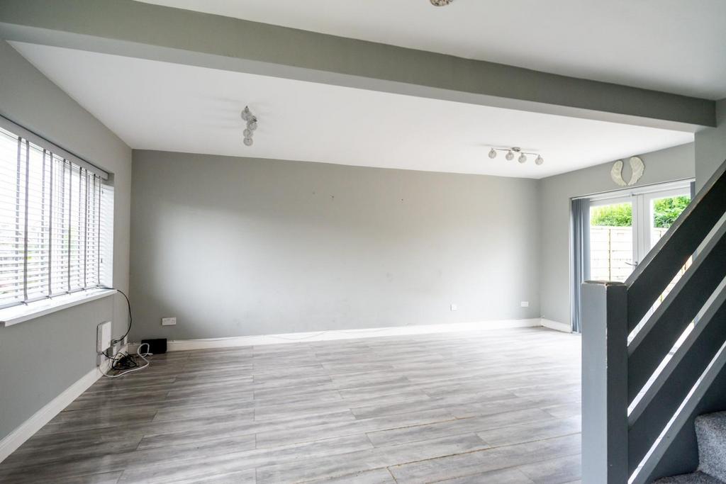 Foxwood Lane, York 4 bed terraced house £220,000