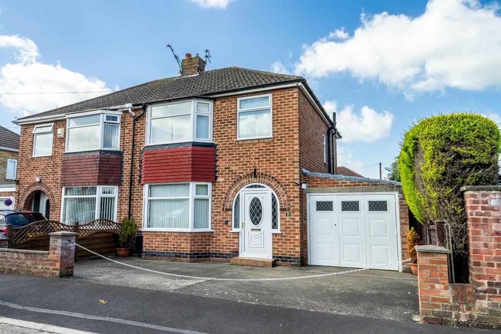 Belmont Close, Rawcliffe, York 3 bed semidetached house for sale £