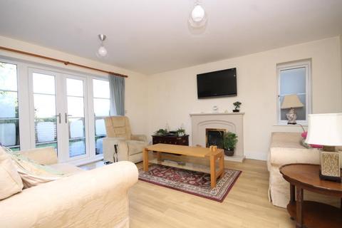 3 bedroom house for sale - LYNGARTH CLOSE, GREAT BOOKHAM, KT23