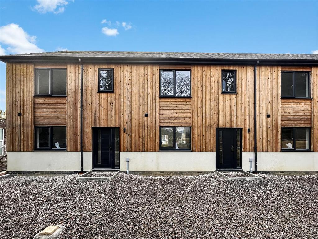 Kennicott Place, Ashburton Road, Totnes 4 bed house £425,000