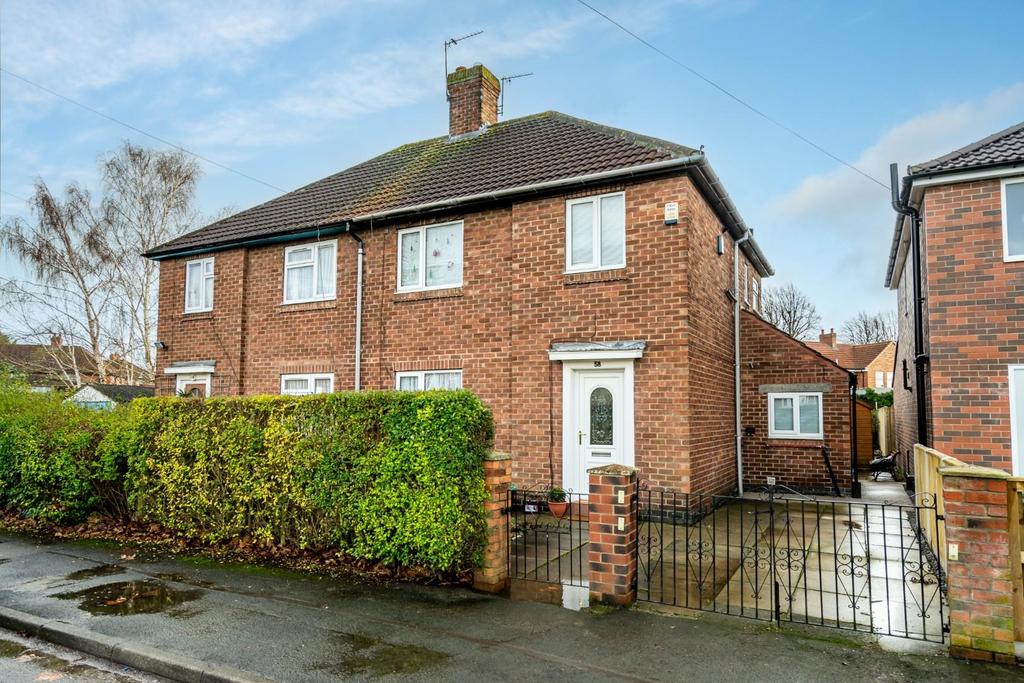 Burton Green, York 3 bed semidetached house £260,000