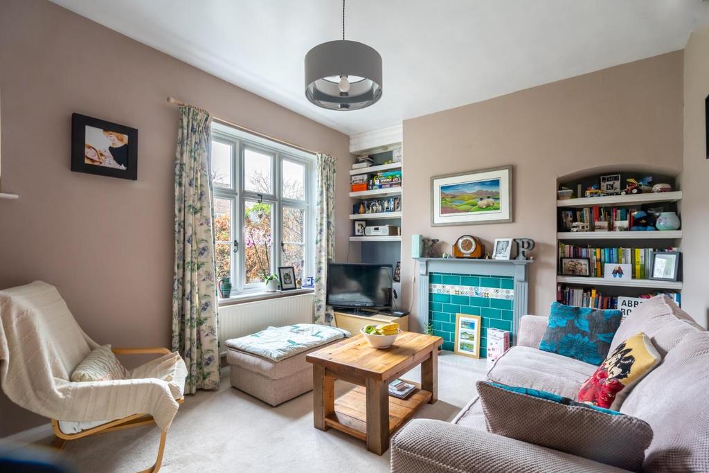 Chestnut Grove, New Earswick, York 2 bed terraced house £240,000