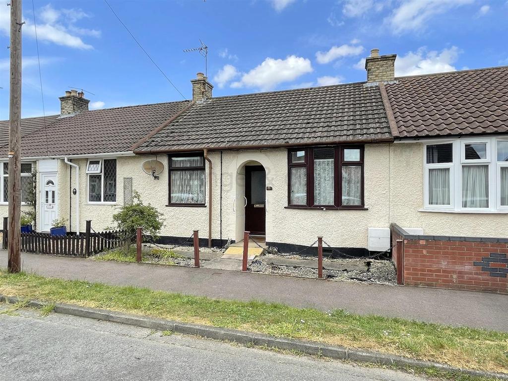 Ship Road, Pakefield, Lowestoft 2 bed terraced bungalow £170,000