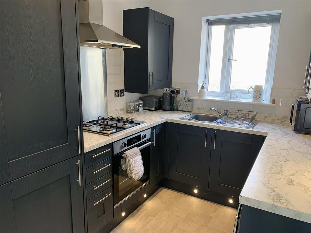 Charlestown View, Glossop, Derbyshire 3 bed semidetached house for