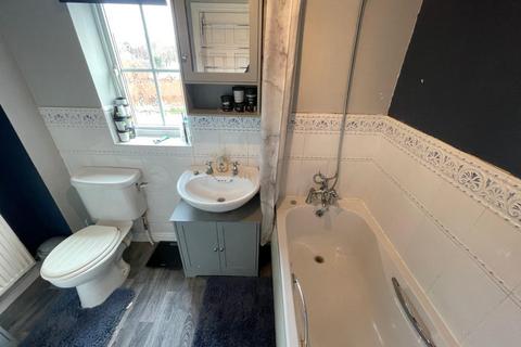 51 Wake Way, Grange Park, Northampton, NN4 5BG