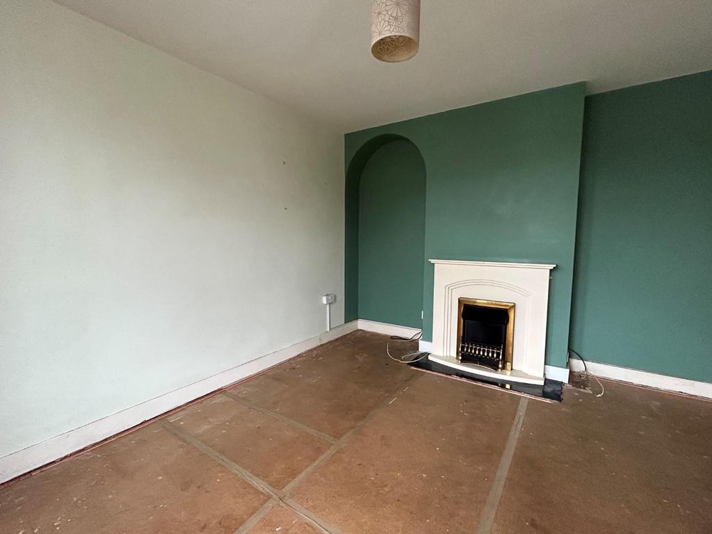 Canterbury Road, Hawkinge, Folkestone 2 bed terraced house £200,000