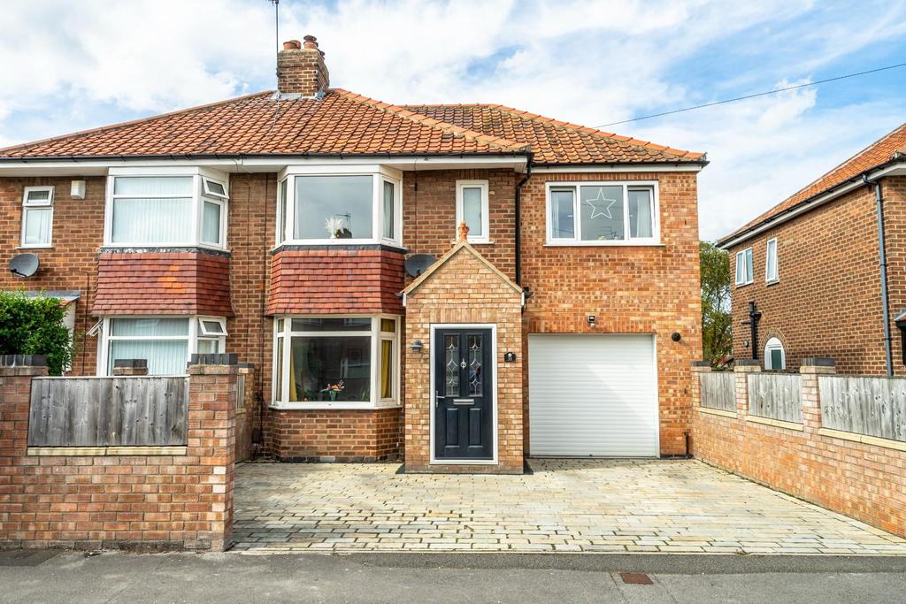 Melton Avenue, Rawcliffe, York 3 bed semidetached house £360,000