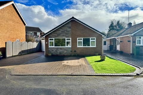 6 Chestnut Close, Codsall, Wolverhampton, WV8 2EZ