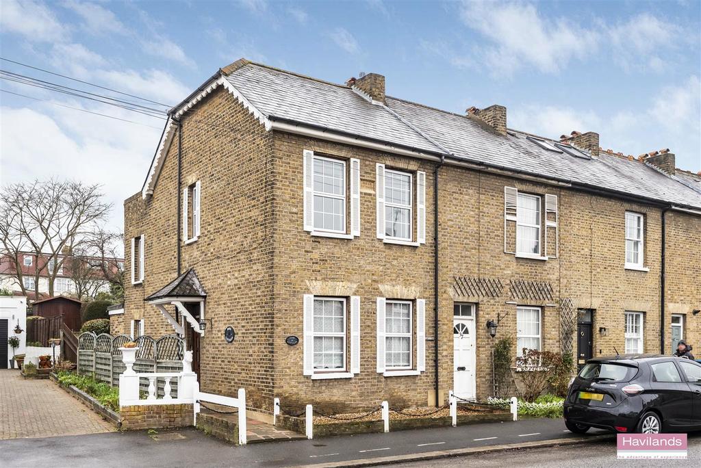 Green Dragon Lane, Winchmore Hill, N21 2 bed end of terrace house £