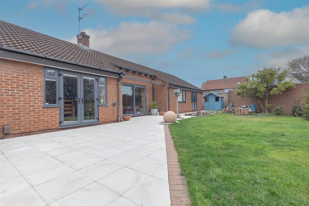 West Bank Mews, Kegworth, Derbyshire 2 bed detached bungalow £425,000