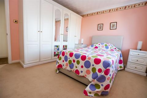 30 Heathfield, Sunderland, SR2 9EW