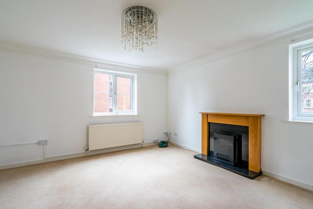 Burton Court, Burton Stone Lane, York 2 bed apartment for sale £210,000