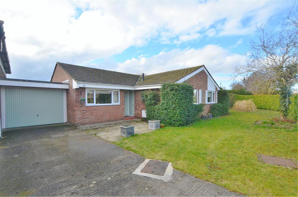 Browning Drive, Bicester 3 bed semidetached bungalow for sale £499,995