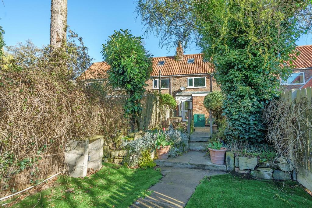 Brickyard Cottages, Riccall Lane, Kelfield 2 bed cottage for sale £