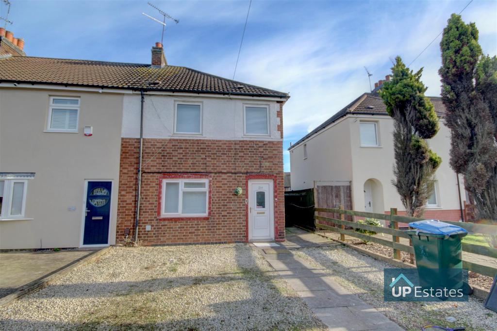 Beake Avenue, Coventry 3 bed end of terrace house £850 pcm (£196 pw)