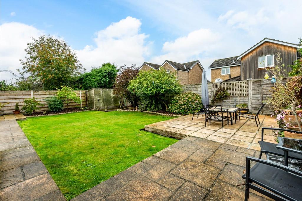 Keble Park Crescent, York 3 bed detached house £475,000
