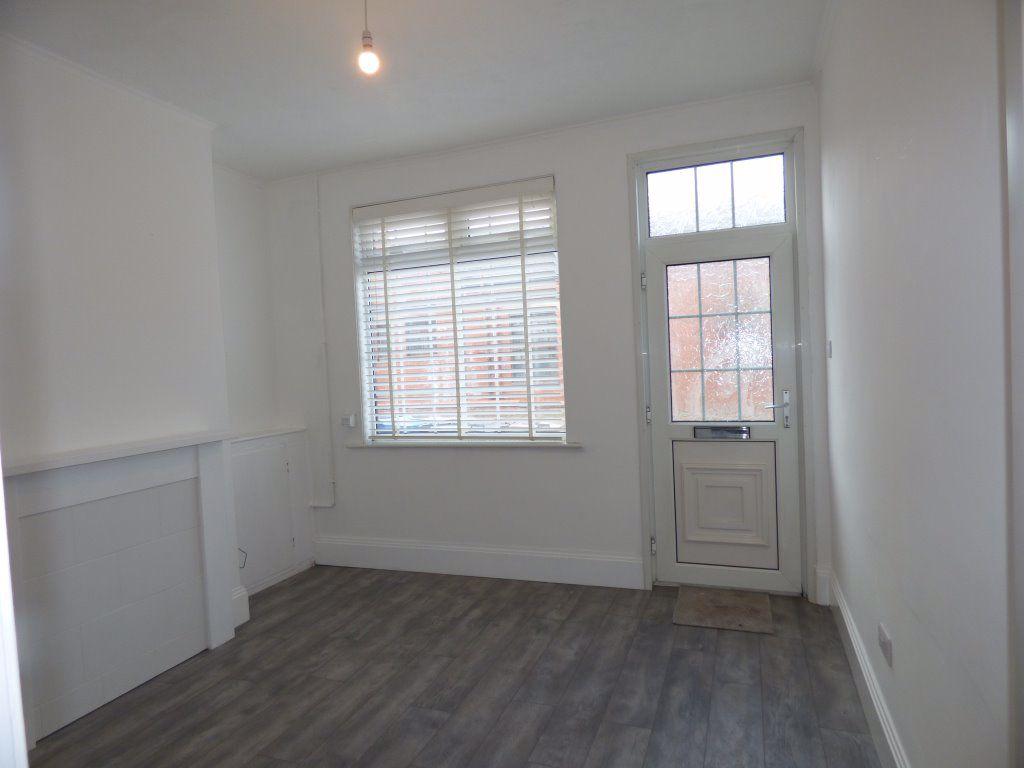 Canal Street, Long Eaton, NG10 4HN 2 bed terraced house to rent £795