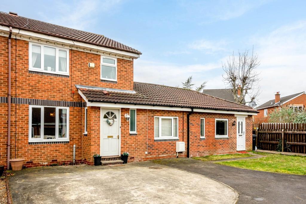 Bransholme Drive, Clifton Moor, York 5 bed semidetached house £400,000