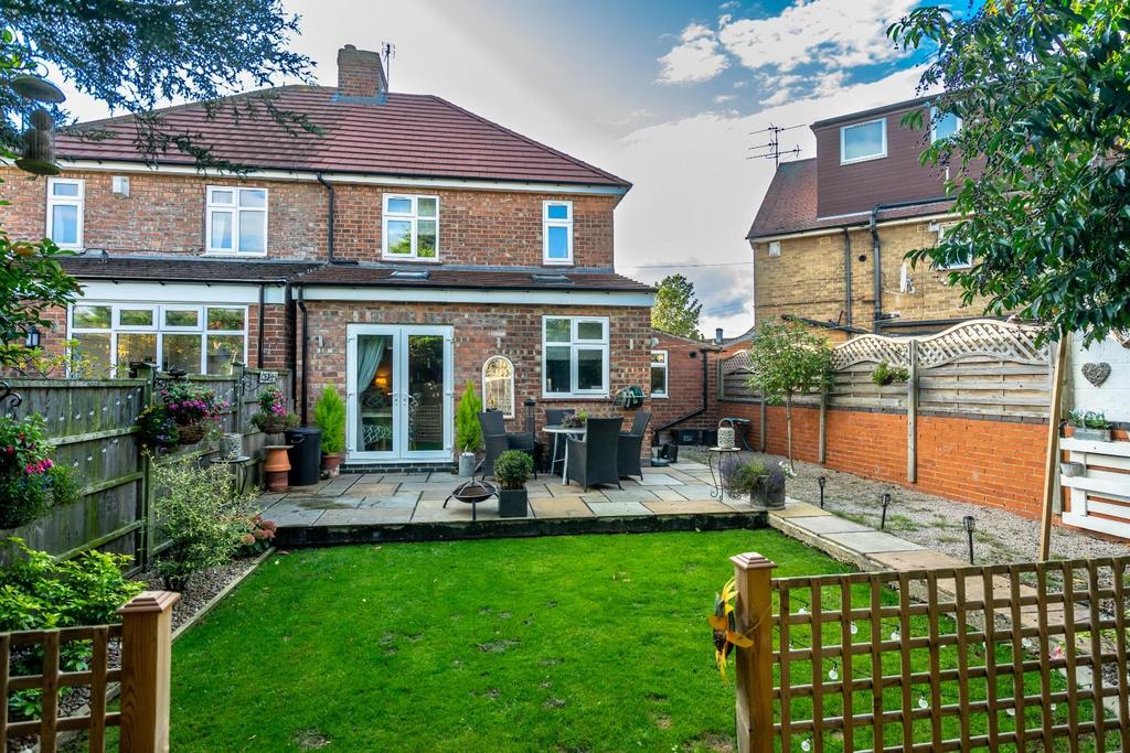 Green Lane, York 3 bed semidetached house £300,000