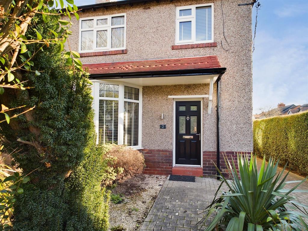 Hillfield, Monkseaton 3 bed semidetached house £370,000
