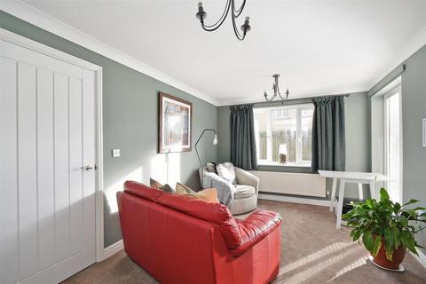 2 Holyrood View, Sheffield, S10 4NG