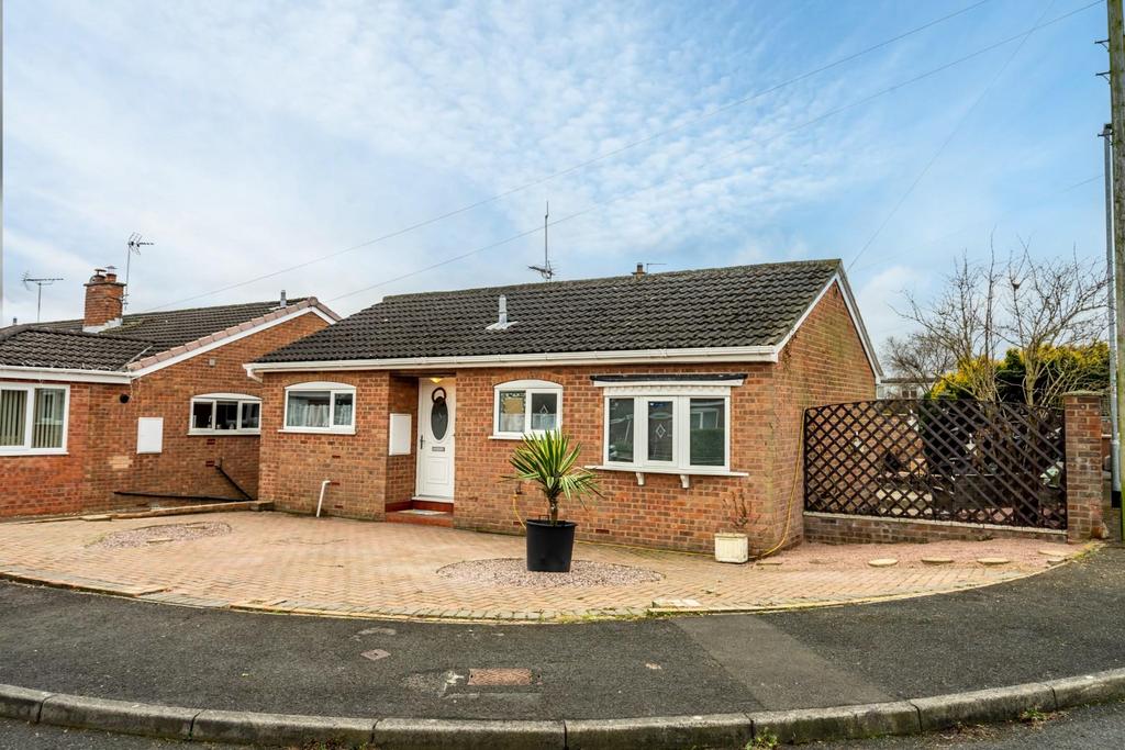 Moorfield Drive, Wilberfoss, York 2 bed detached bungalow £260,000