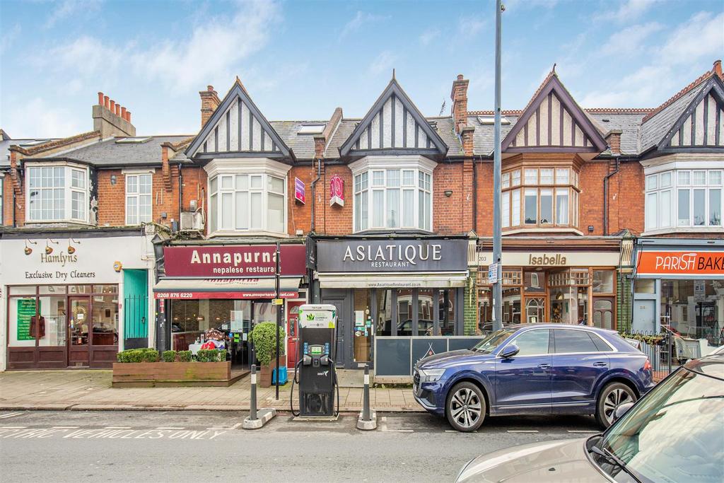 James anderson-flat 3  201a upper richmond road-sw