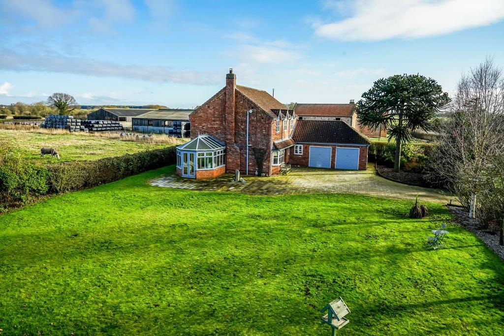 Acaster Selby, York 4 bed detached house £650,000