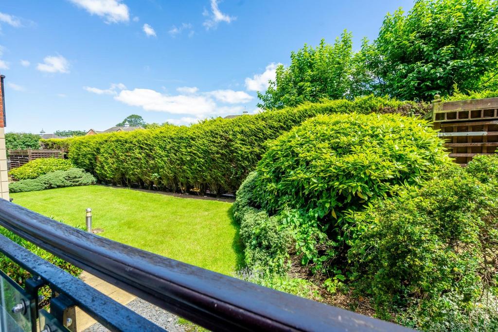 Terrys Mews, Road, York 2 bed apartment £250,000