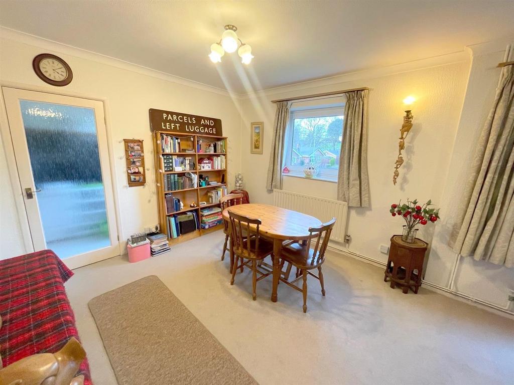 Cornhill Gardens, Leek 3 bed detached bungalow £275,000