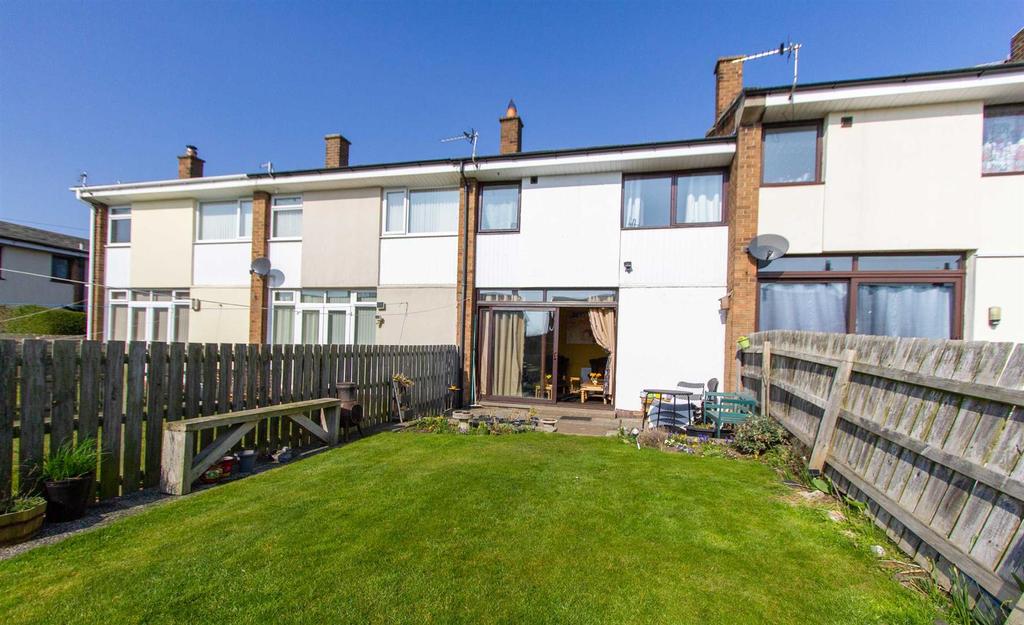 James Street, Seahouses 2 bed terraced house £170,000