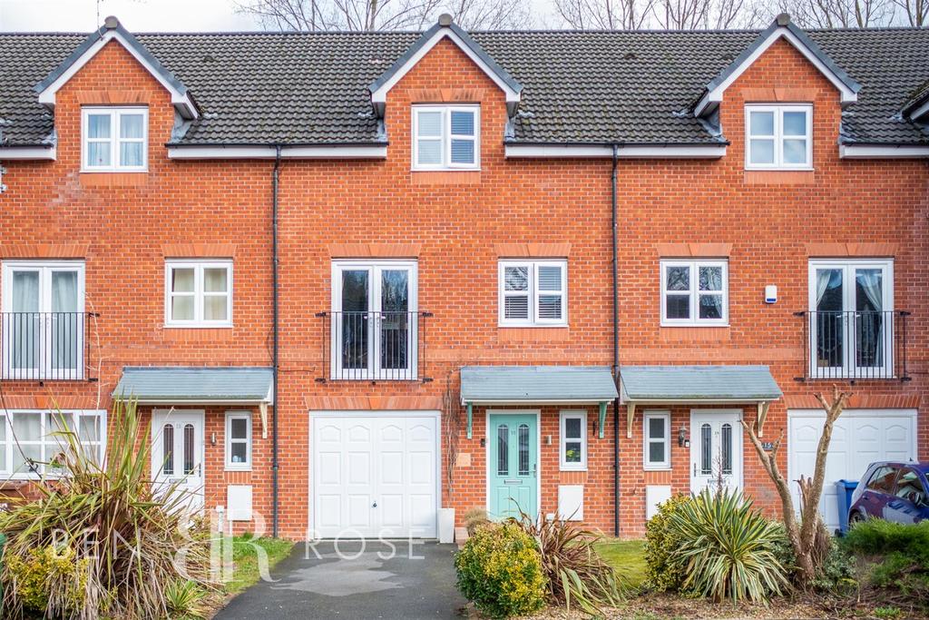 Duxbury Gardens, Chorley 3 bed terraced house £259,995