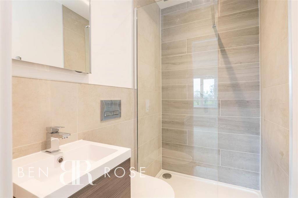 Master Ensuite