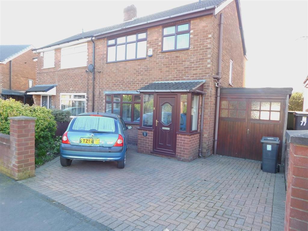 Somerset Road, Failsworth, Manchester 3 bed semidetached house £250,000